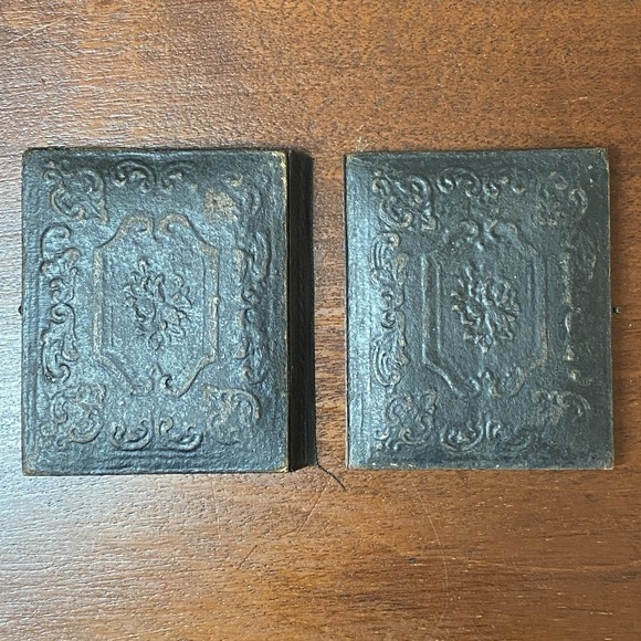 1860s 1/9 Plate Tintype Photograph in Case Split with Brass Mat and Preserver - Picture 4 of 7